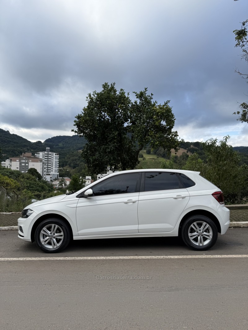 POLO 1.6 MSI TOTAL FLEX MANUAL  - 2020 - NOVA ARAçá