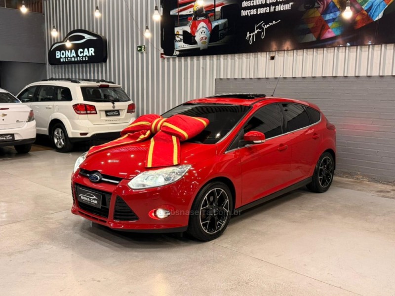 focus 2.0 titanium plus hatch 16v flex 4p auto 2015 caxias do sul