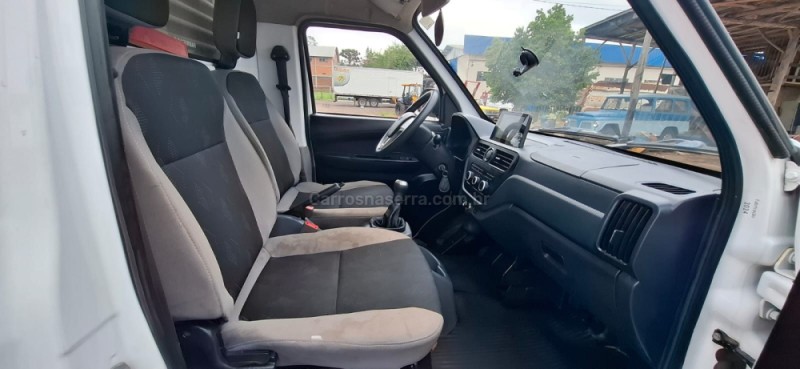 V21 1.3 16V GASOLINA 2P MANUAL - 2024 - PORTãO