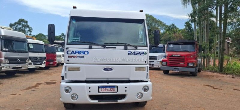 CARGO 2422 E 3 EIXOS - 2008 - PORTãO