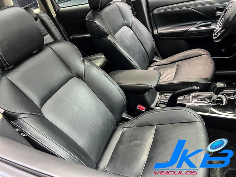 OUTLANDER 2.0 16V GASOLINA 4P AUTOMÁTICO - 2019 - NOVO HAMBURGO