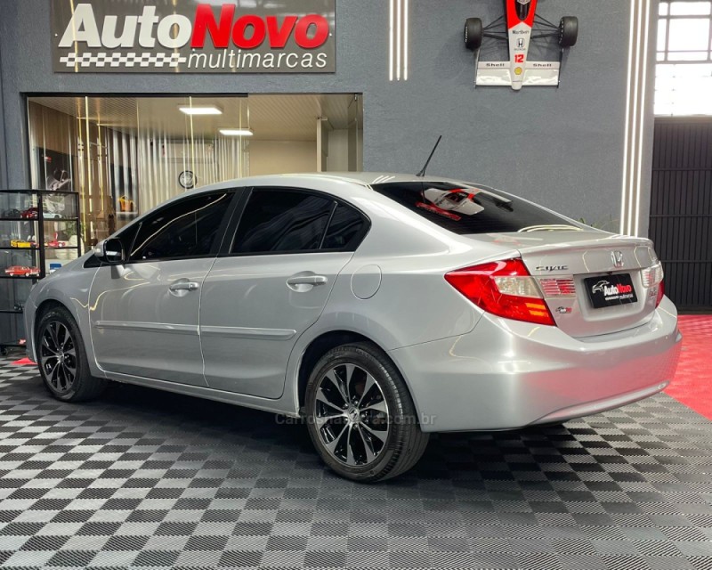 CIVIC 2.0 LXR 16V FLEX 4P AUTOMÁTICO - 2015 - VACARIA