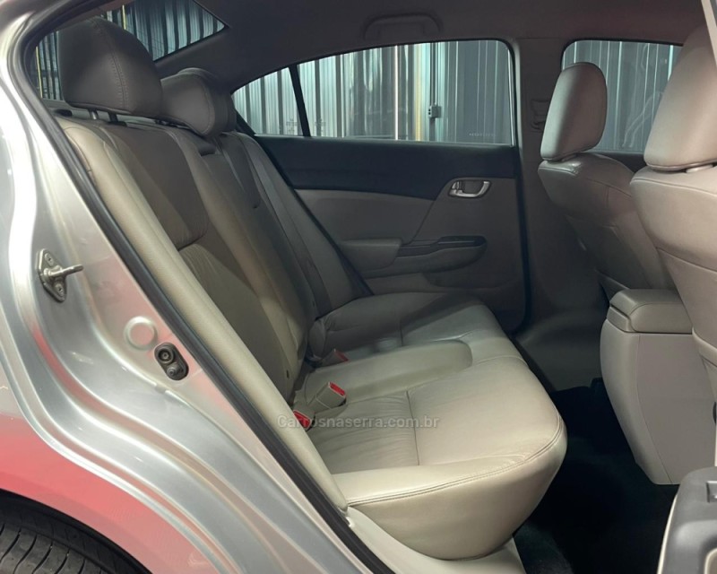 CIVIC 2.0 LXR 16V FLEX 4P AUTOMÁTICO - 2015 - VACARIA