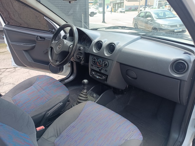 CELTA 1.0 MPFI VHCE LIFE 8V FLEX 4P MANUAL - 2010 - FLORES DA CUNHA