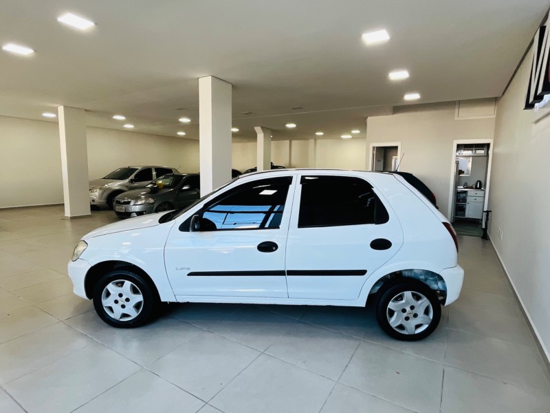 CELTA 1.0 MPFI VHCE LIFE 8V FLEX 4P MANUAL - 2010 - FLORES DA CUNHA