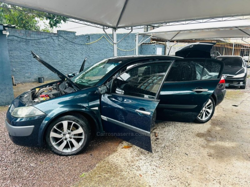 MÉGANE 1.6 DYNAMIQUE 16V FLEX 4P MANUAL - 2007 - CAXIAS DO SUL