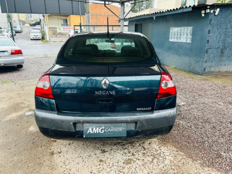 MÉGANE 1.6 DYNAMIQUE 16V FLEX 4P MANUAL - 2007 - CAXIAS DO SUL