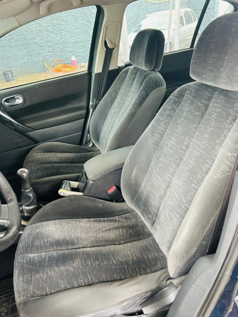 MÉGANE 1.6 DYNAMIQUE 16V FLEX 4P MANUAL - 2007 - CAXIAS DO SUL