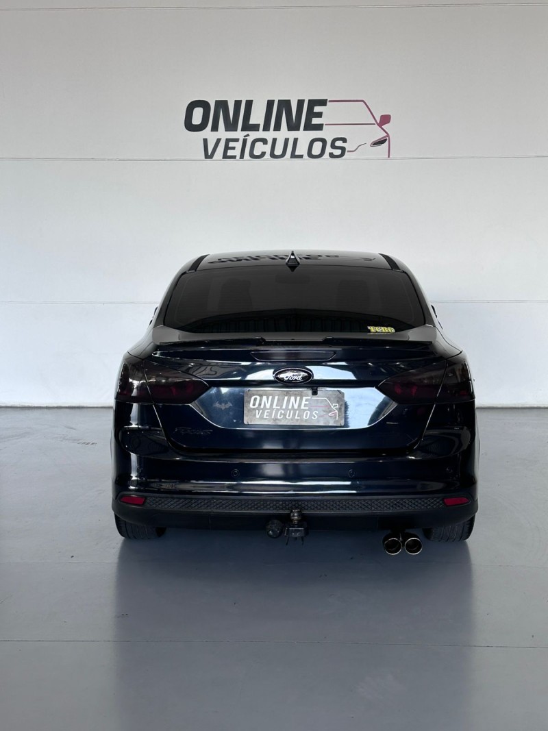 FOCUS 2.0 16V FLEX 4P AUTOMÁTICO - 2014 - FARROUPILHA