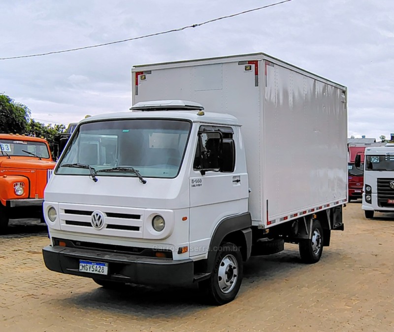 5 140 e delivery 2011 portao