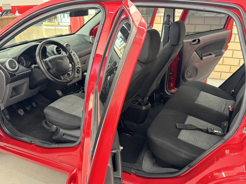 FIESTA 1.6 SE SEDAN 16V FLEX 4P MANUAL - 2014 - CAXIAS DO SUL