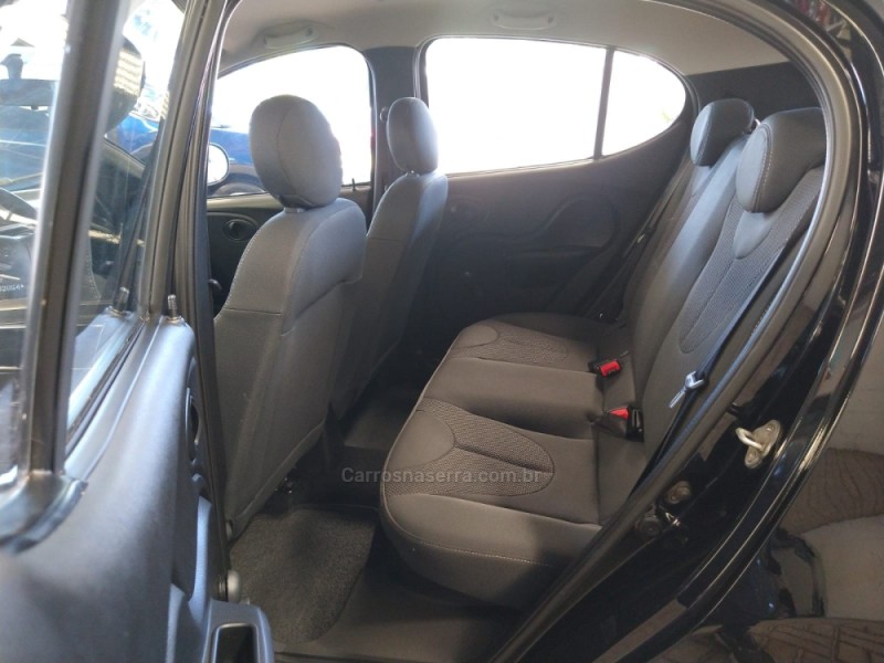 QQ 1.0 MPFI LOOK 12V GASOLINA 4P MANUAL - 2020 - CAXIAS DO SUL