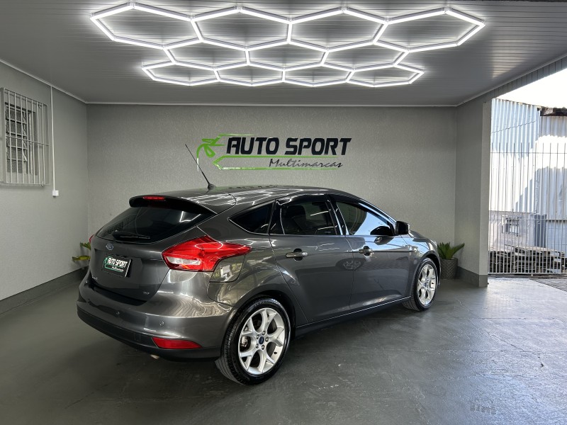 FOCUS 2.0 SE PLUS 16V FLEX 4P AUTOMÁTICO - 2017 - CAXIAS DO SUL
