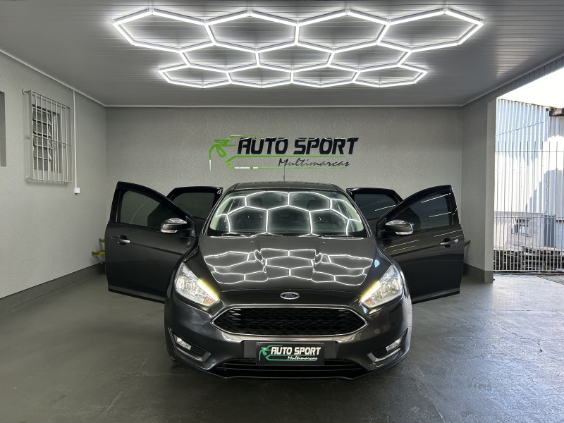 FOCUS 2.0 SE PLUS 16V FLEX 4P AUTOMÁTICO - 2017 - CAXIAS DO SUL