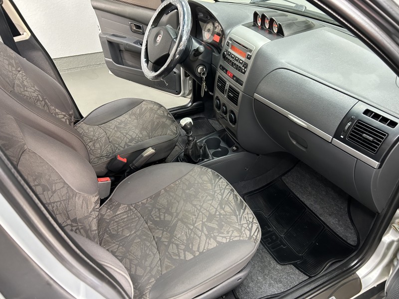 PALIO 1.8 MPI ADVENTURE LOCKER WEEKEND 8V FLEX 4P MANUAL - 2009 - CAXIAS DO SUL