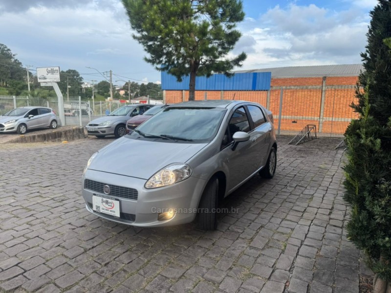 PUNTO 1.4 ATTRACTIVE 8V FLEX 4P MANUAL - 2012 - SãO MARCOS