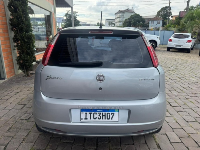 PUNTO 1.4 ATTRACTIVE 8V FLEX 4P MANUAL - 2012 - SãO MARCOS