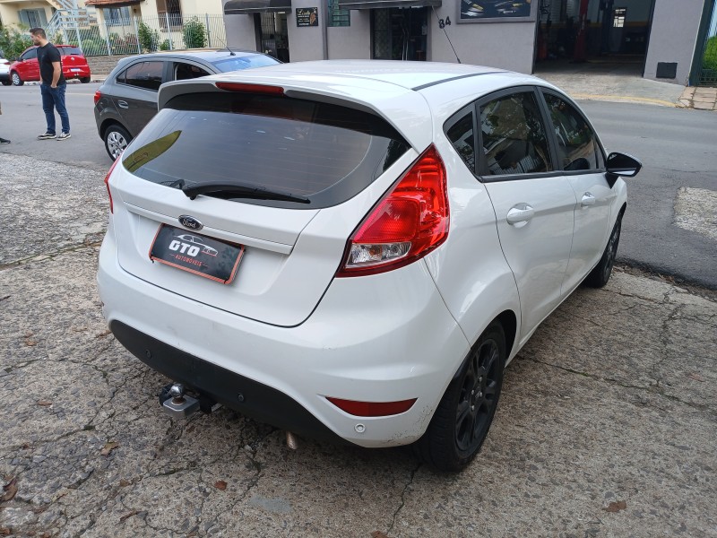 FIESTA 1.6 SEL HATCH 16V FLEX 4P AUTOMÁTICO - 2017 - FARROUPILHA