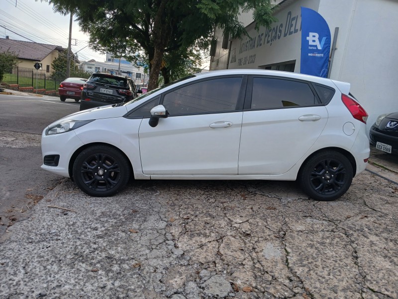 FIESTA 1.6 SEL HATCH 16V FLEX 4P AUTOMÁTICO - 2017 - FARROUPILHA