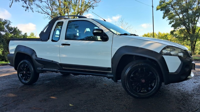 strada 1.8 mpi adventure locker ce 8v flex 2p manual 2013 caxias do sul