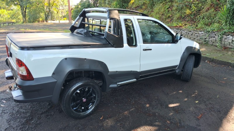 STRADA 1.8 MPI ADVENTURE LOCKER CE 8V FLEX 2P MANUAL - 2013 - CAXIAS DO SUL