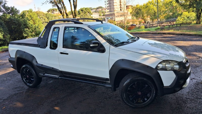 STRADA 1.8 MPI ADVENTURE LOCKER CE 8V FLEX 2P MANUAL - 2013 - CAXIAS DO SUL