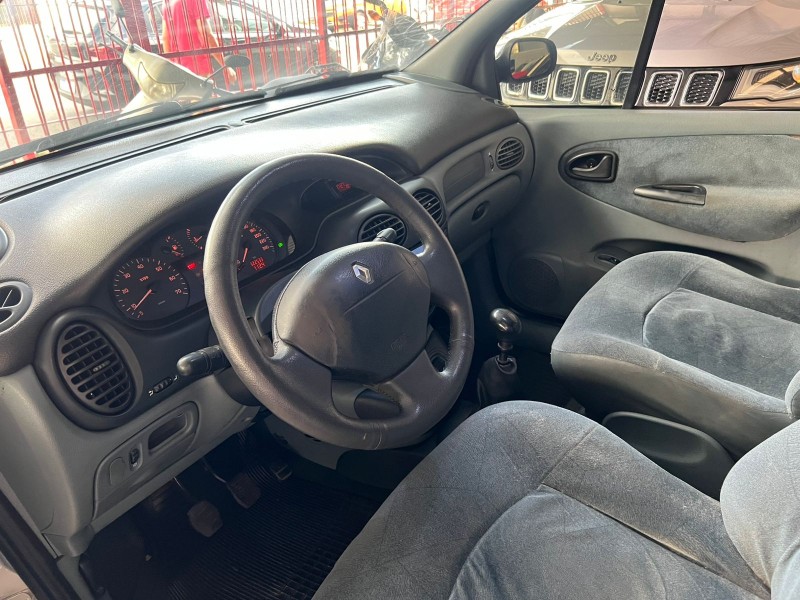 SCÉNIC 2.0 RXE 8V GASOLINA 4P MANUAL - 2001 - CAXIAS DO SUL