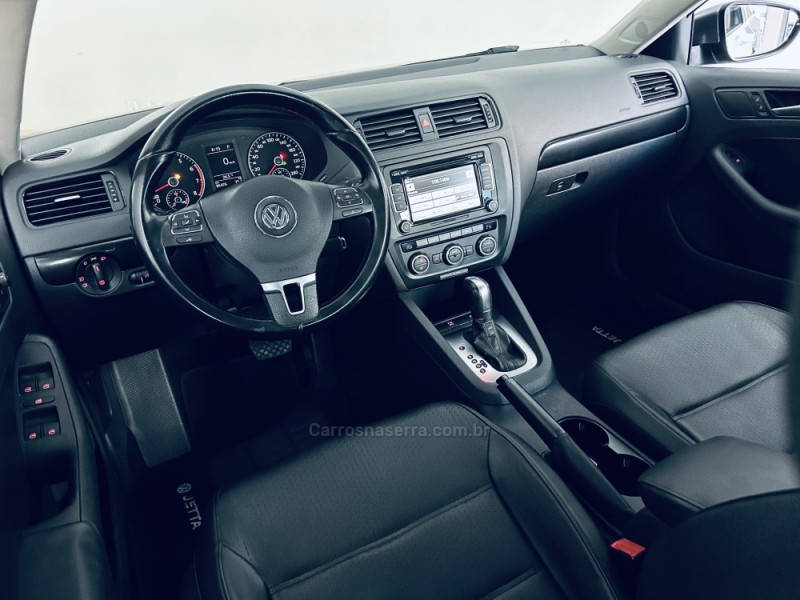 JETTA 2.0 COMFORTLINE FLEX 4P TIPTRONIC - 2014 - CAXIAS DO SUL