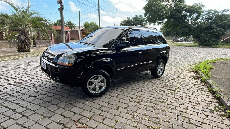 TUCSON 2.0 MPFI GL 16V 142CV 2WD GASOLINA 4P MANUAL - 2010 - CAXIAS DO SUL