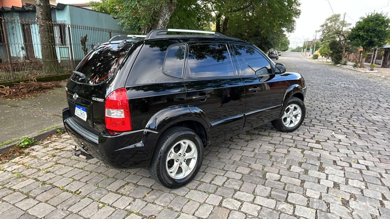 TUCSON 2.0 MPFI GL 16V 142CV 2WD GASOLINA 4P MANUAL - 2010 - CAXIAS DO SUL