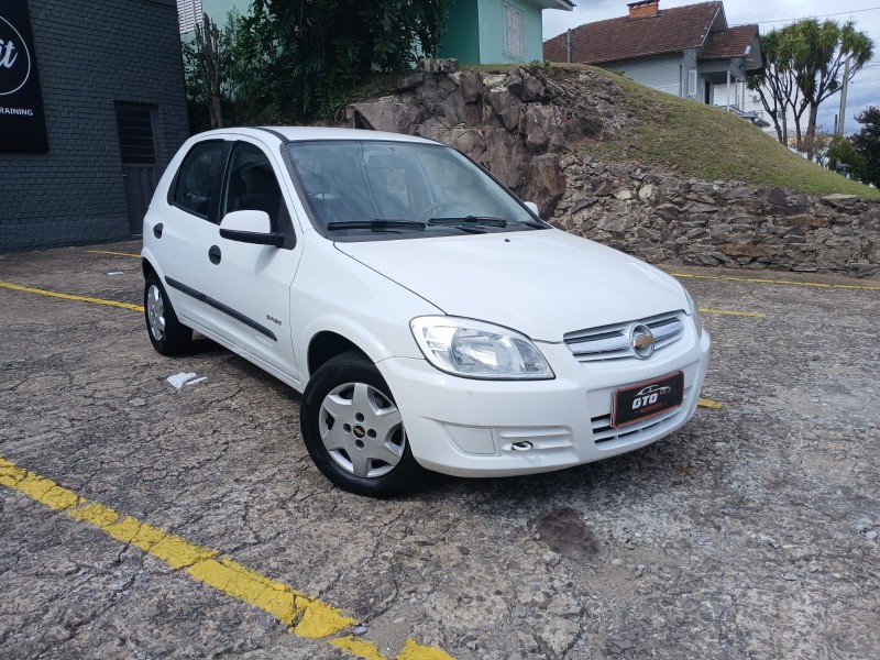 CELTA 1.0 MPFI SPIRIT 8V FLEX 4P MANUAL - 2010 - FARROUPILHA