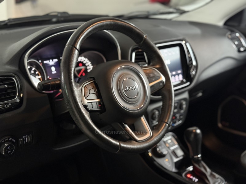 COMPASS 2.0 16V DIESEL EAGLE NIGHT 4X4 AUTOMÁTICO - 2018 - GUAPORé