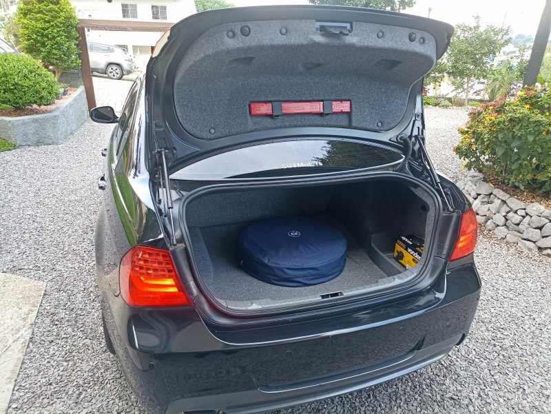 318I 2.0 SEDAN 16V GASOLINA 4P AUTOMÁTICO - 2012 - BENTO GONçALVES