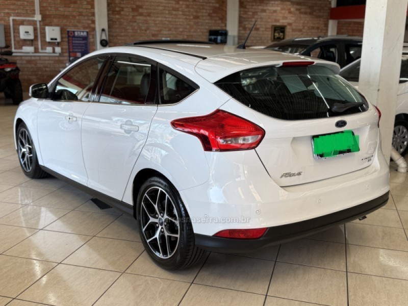 FOCUS 2.0 TITANIUM PLUS 16V FLEX 4P AUTOMÁTICO - 2016 - BENTO GONçALVES