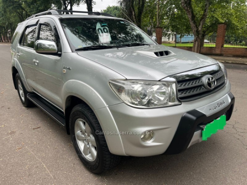 hilux 3.0 srv 4x4 cd 7 lugares 16v turbo intercooler diesel 4p automatico 2009 bento goncalves