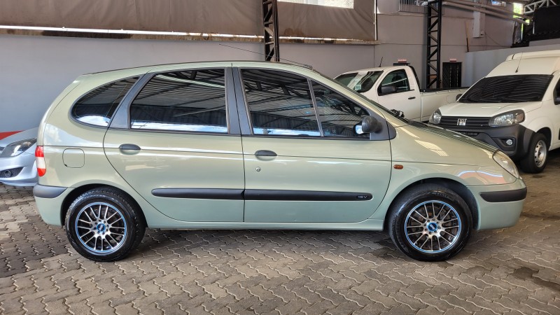 SCÉNIC 1.6 RT 16V GASOLINA 4P MANUAL - 2003 - GARIBALDI