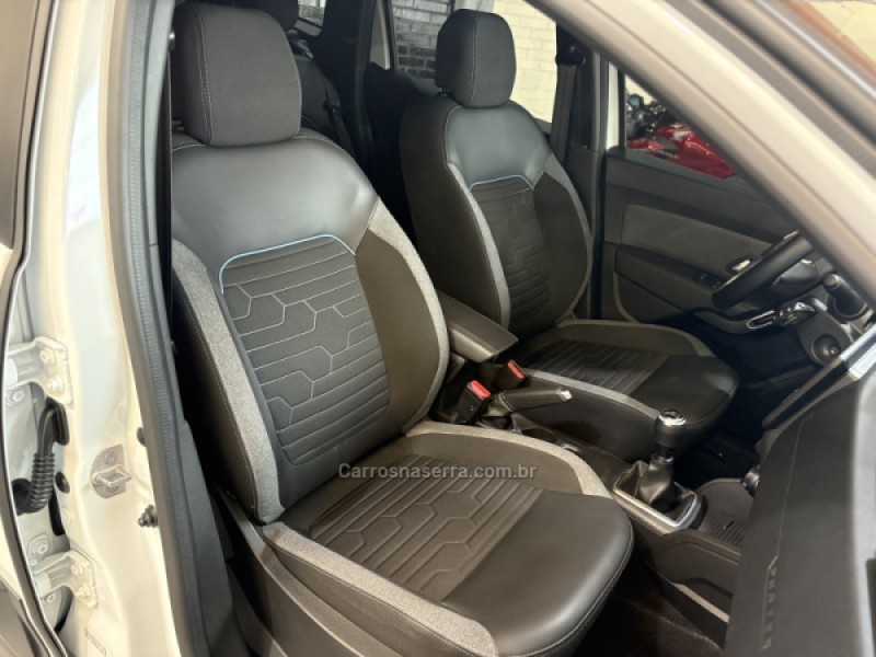 DUSTER 1.6 INTENSE 16V FLEX 4P MANUAL - 2025 - CAXIAS DO SUL