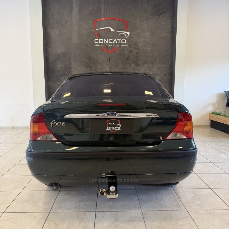 FOCUS 2.0 GHIA SEDAN 16V FLEX 4P MANUAL - 2008 - FARROUPILHA