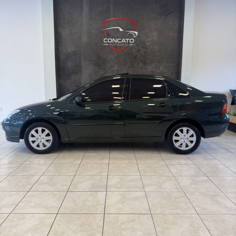 FOCUS 2.0 GHIA SEDAN 16V FLEX 4P MANUAL - 2008 - FARROUPILHA