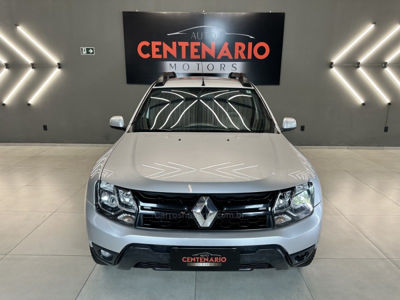 OROCH 1.6 16V EXPRESSION FLEX 4P MANUAL - 2017 - SAPIRANGA