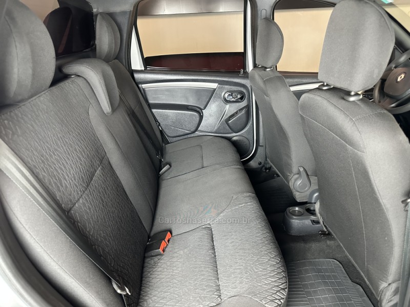 OROCH 1.6 16V EXPRESSION FLEX 4P MANUAL - 2017 - SAPIRANGA