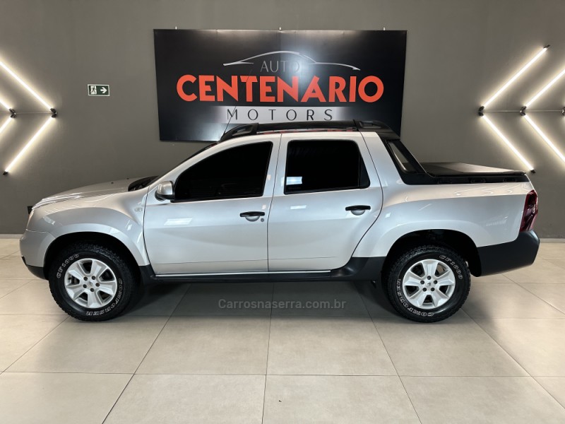 OROCH 1.6 16V EXPRESSION FLEX 4P MANUAL - 2017 - SAPIRANGA