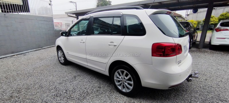 SPACEFOX 1.6 MSI TRENDLINE 8V FLEX 4P MANUAL - 2014 - FARROUPILHA