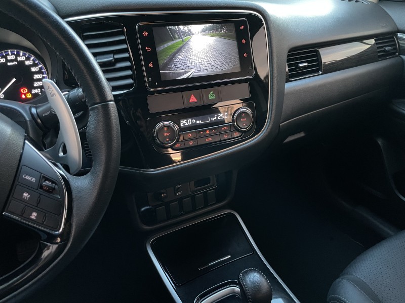 OUTLANDER 3.0 GT 4X4 V6 24V GASOLINA 4P AUTOMÁTICO - 2018 - CAXIAS DO SUL