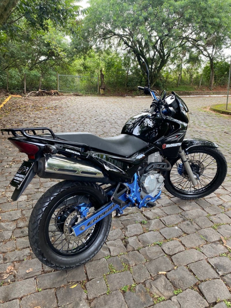 NX4 FALCON  - 2004 - LAJEADO