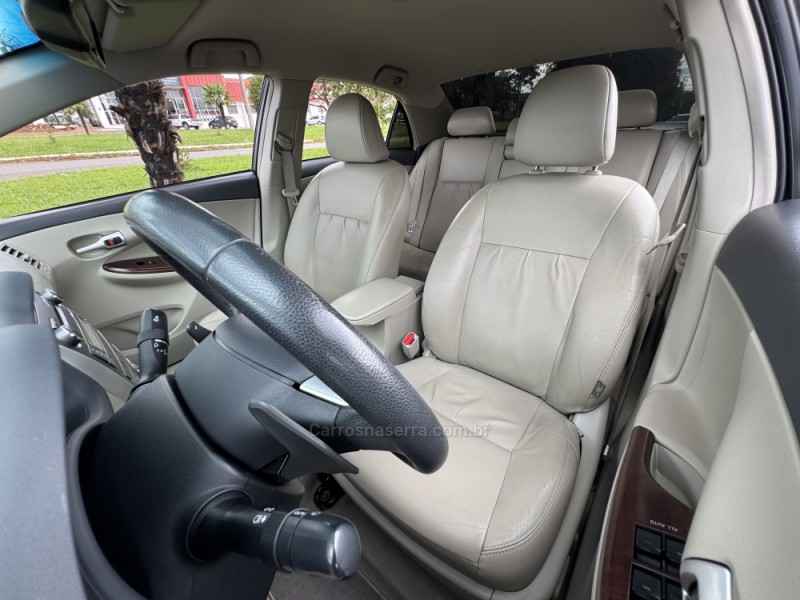COROLLA 2.0 ALTIS PREMIUM 16V FLEX 4P AUTOMÁTICO - 2013 - CASCA