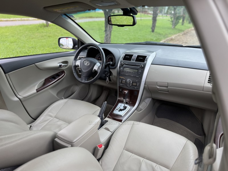 COROLLA 2.0 ALTIS PREMIUM 16V FLEX 4P AUTOMÁTICO - 2013 - CASCA