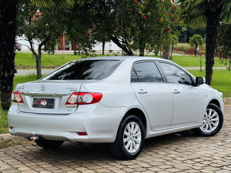 COROLLA 2.0 ALTIS PREMIUM 16V FLEX 4P AUTOMÁTICO - 2013 - CASCA