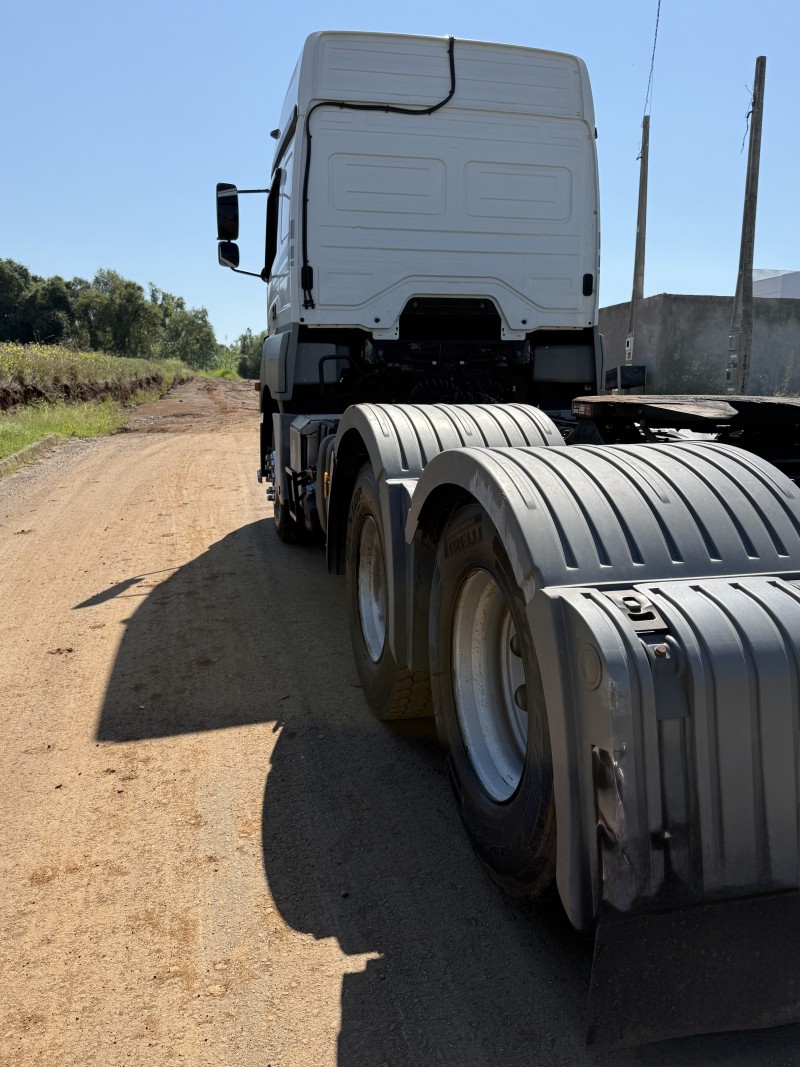 AXOR 2544 S 6X2 - 2022 - ESTRELA