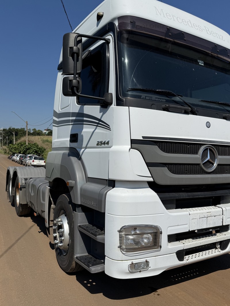 axor 2544 s 6x2 2022 estrela